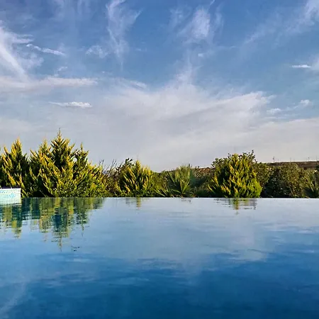 Siesta Hotel *