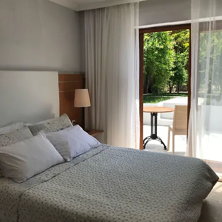 Otel Siesta *
